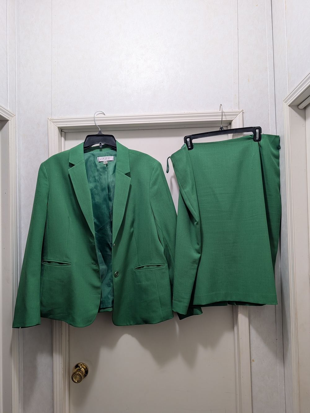 Kasper Green Women's Blazer and Skirt Set